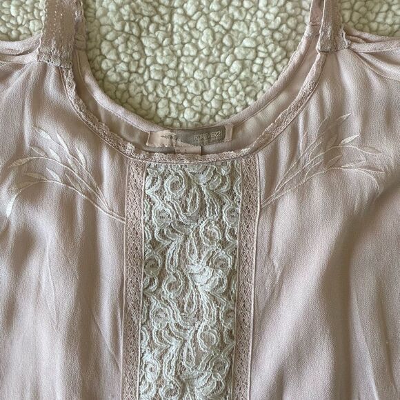 Forever 21 cold shoulder blouse - Picture 2 of 6